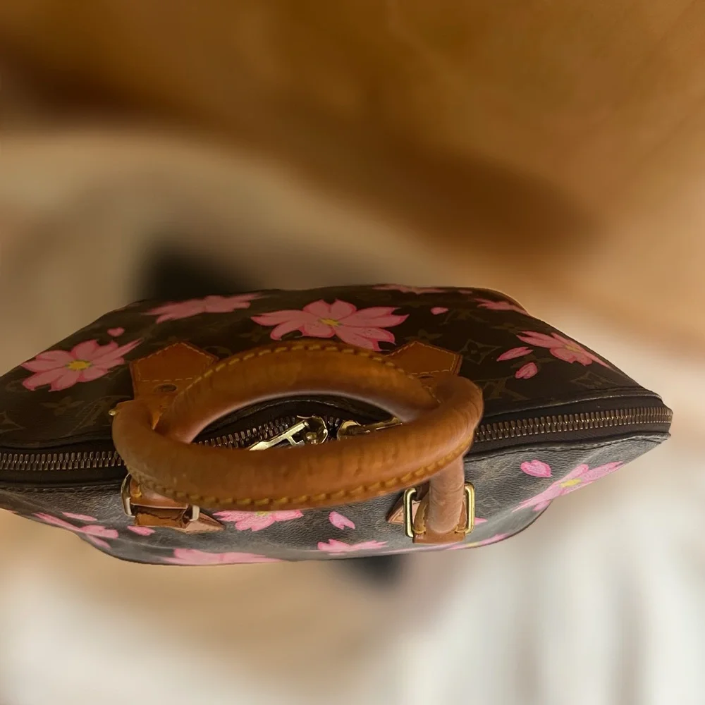 Louis Vuitton Pink and Brown Satchel with Floral Design - Picture 5 of 8